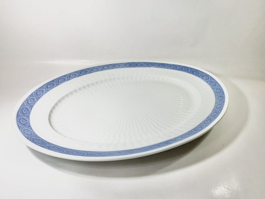 Royal Copenhagen Blue Fan 1212 11509 Large Serving Plate