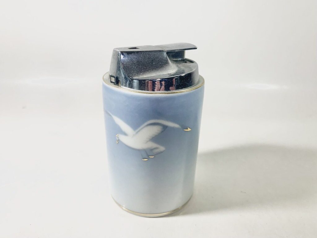 Bing & Grondahl Copenhagen Seagull Gold Rim Lighter 367 NOT TESTED