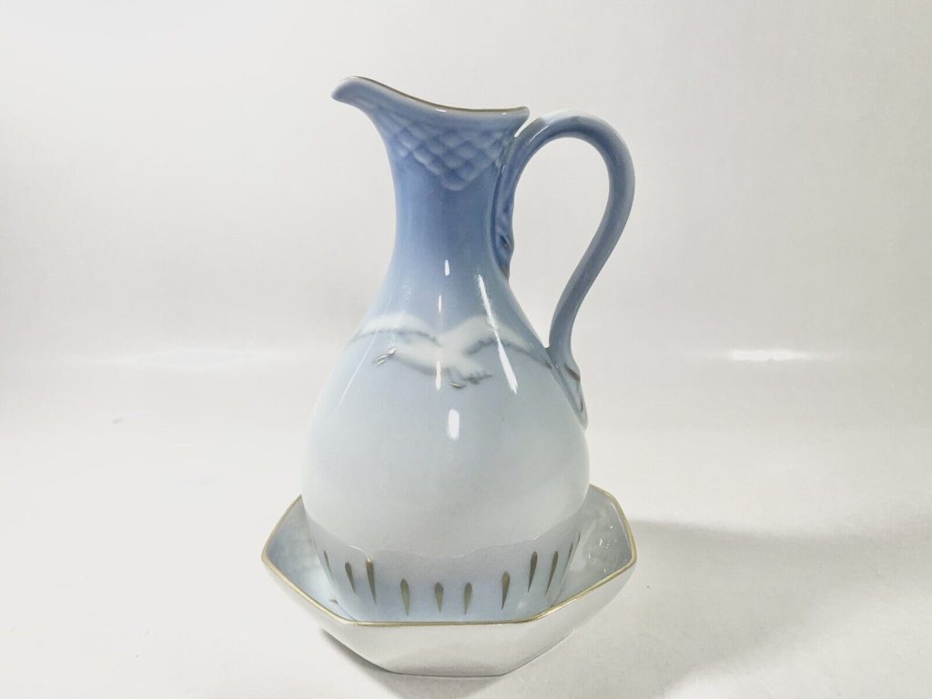 Bing & Grondahl Copenhagen Seagull Gold Rim Oil Cruet Jar with Plate Dish Bowl