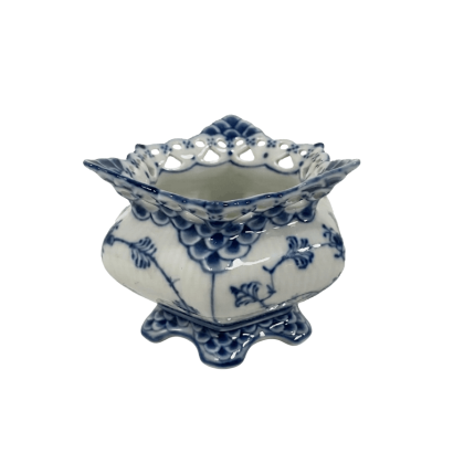 Royal Copenhagen Blue Fluted Full Lace 1112 Sugar Bowl
