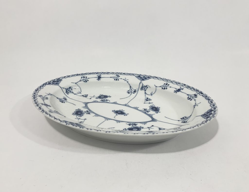Royal Copenhagen Blue Fluted Half Lace 628 Serving Tray Platter 33 cm