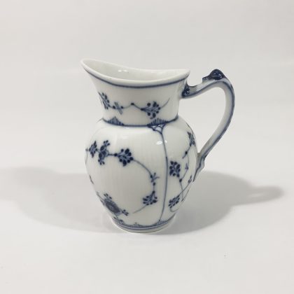 Royal Copenhagen Blue Fluted Plain 61 Creamer 1889 – 1922