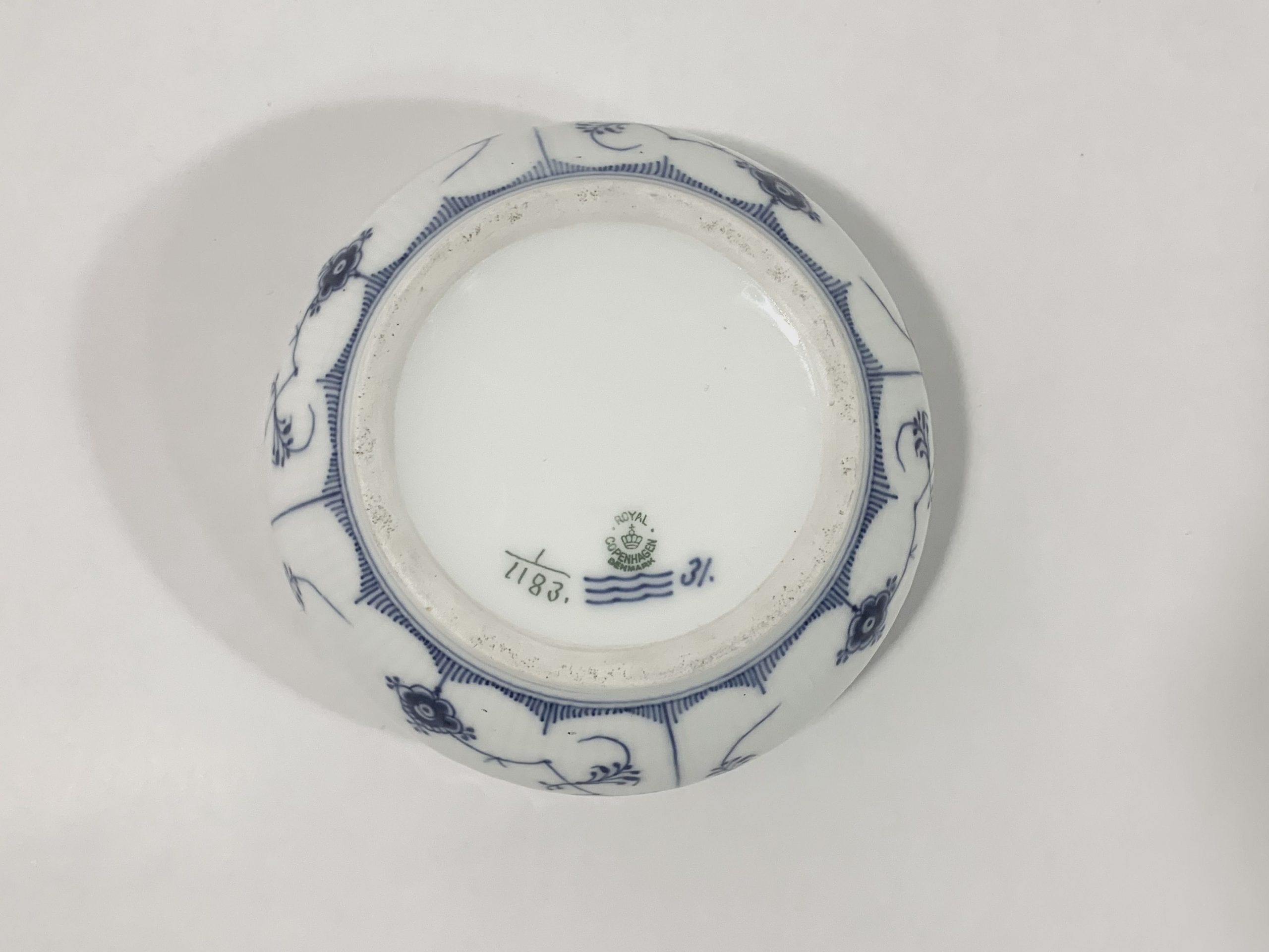 Royal Copenhagen Blue Fluted Full Lace 1183 Bowl Gold Trim 1923- 1934