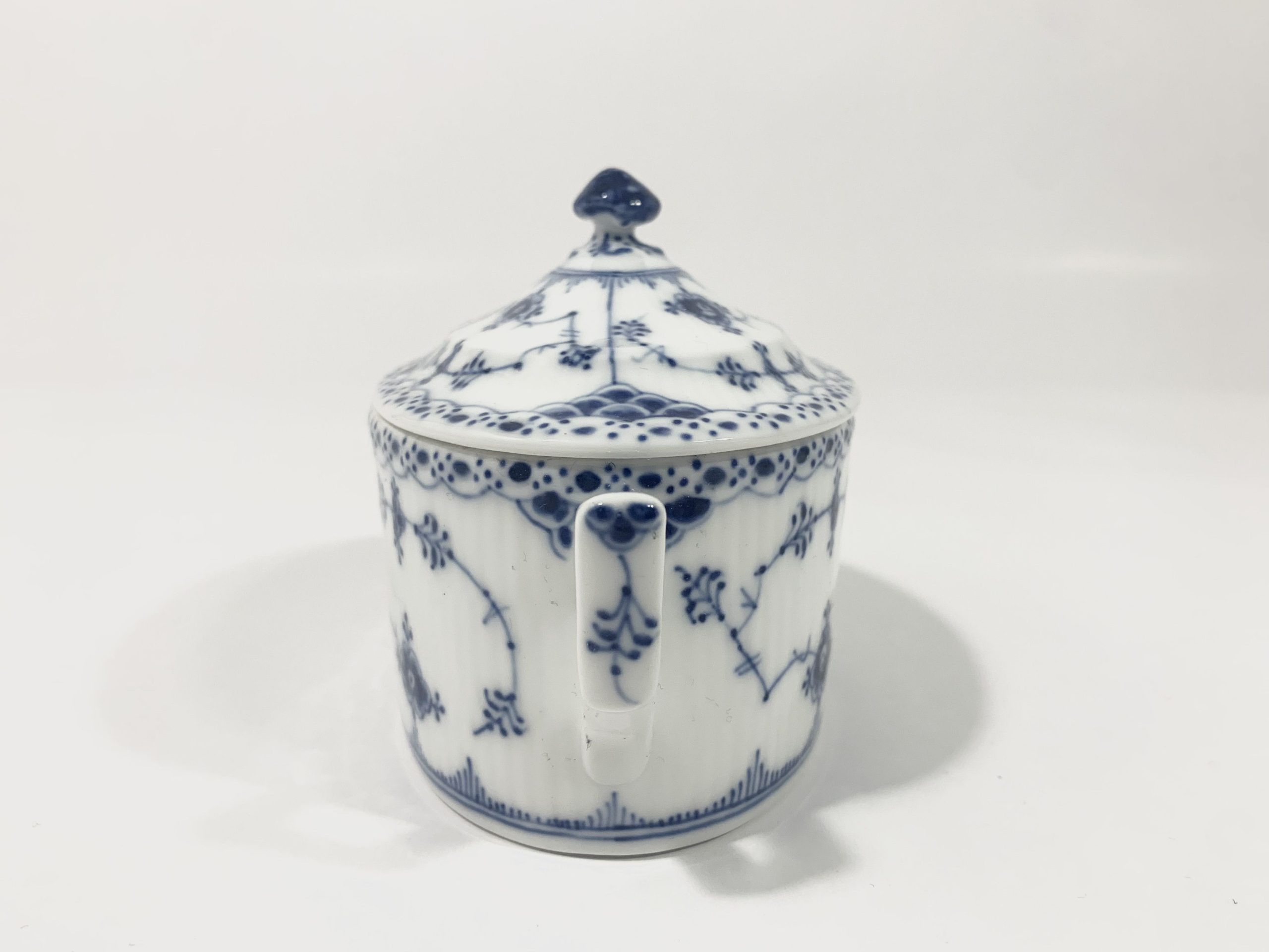 Rare Royal Copenhagen Blue Fluted Half Lace 685 Sugar Bowl 1923- 1934