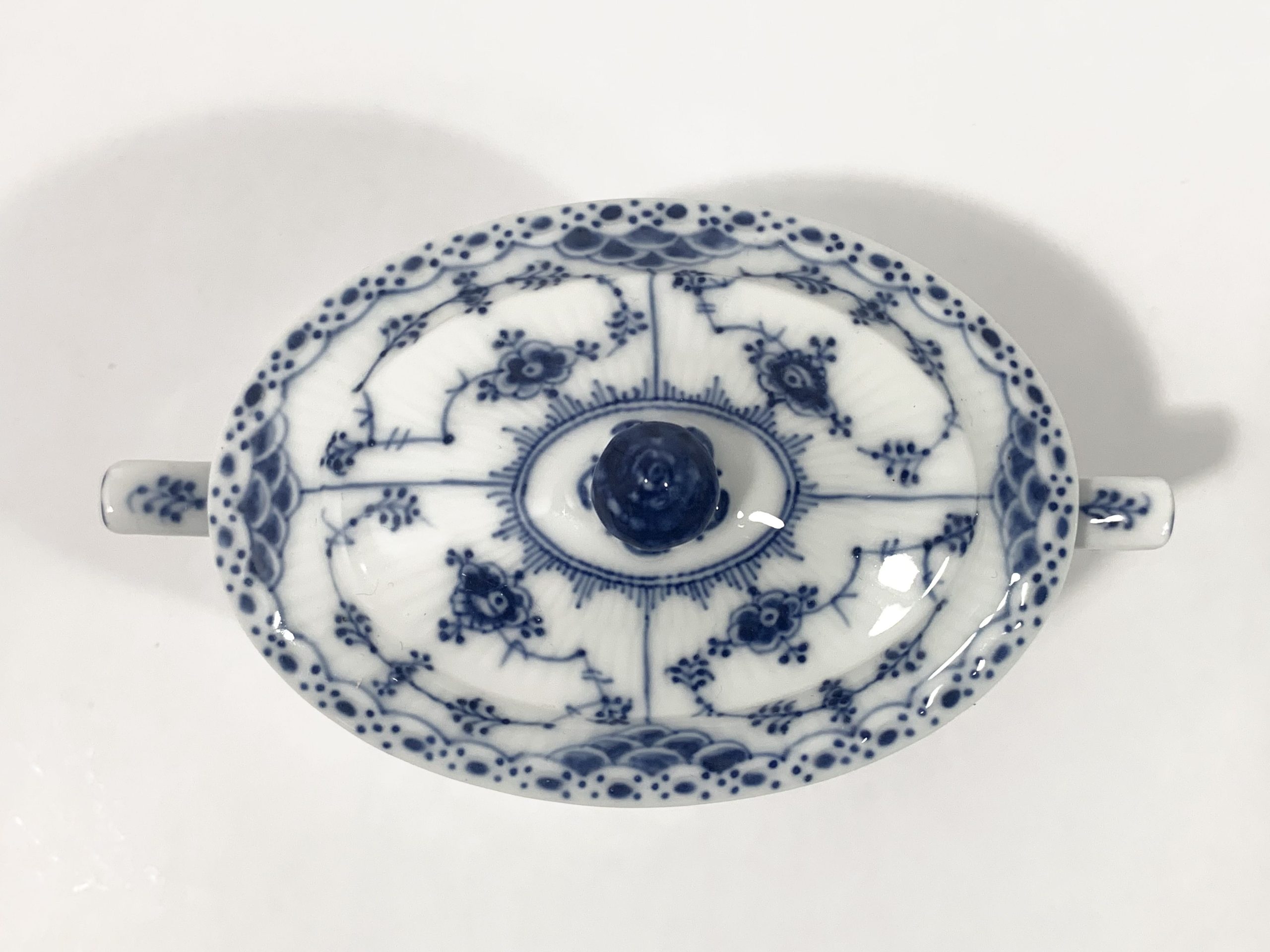 Rare Royal Copenhagen Blue Fluted Half Lace 685 Sugar Bowl 1923- 1934