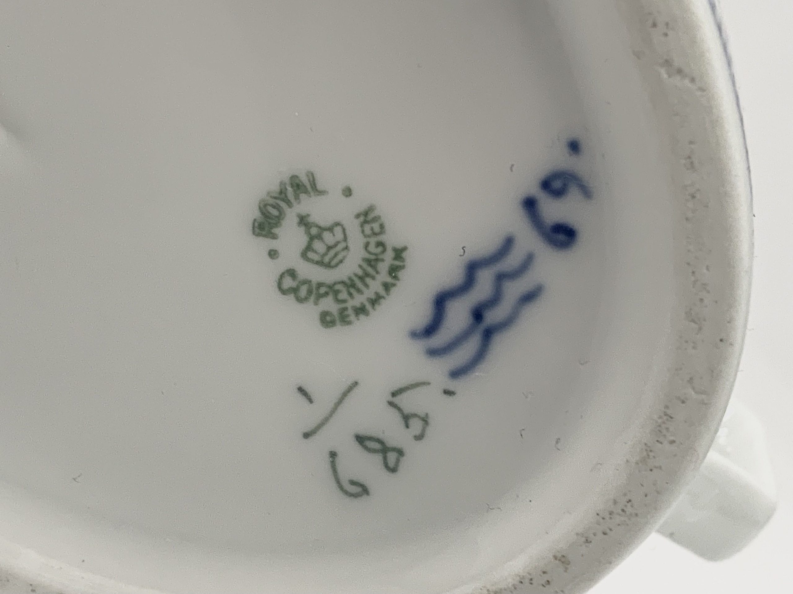 Rare Royal Copenhagen Blue Fluted Half Lace 685 Sugar Bowl 1923- 1934