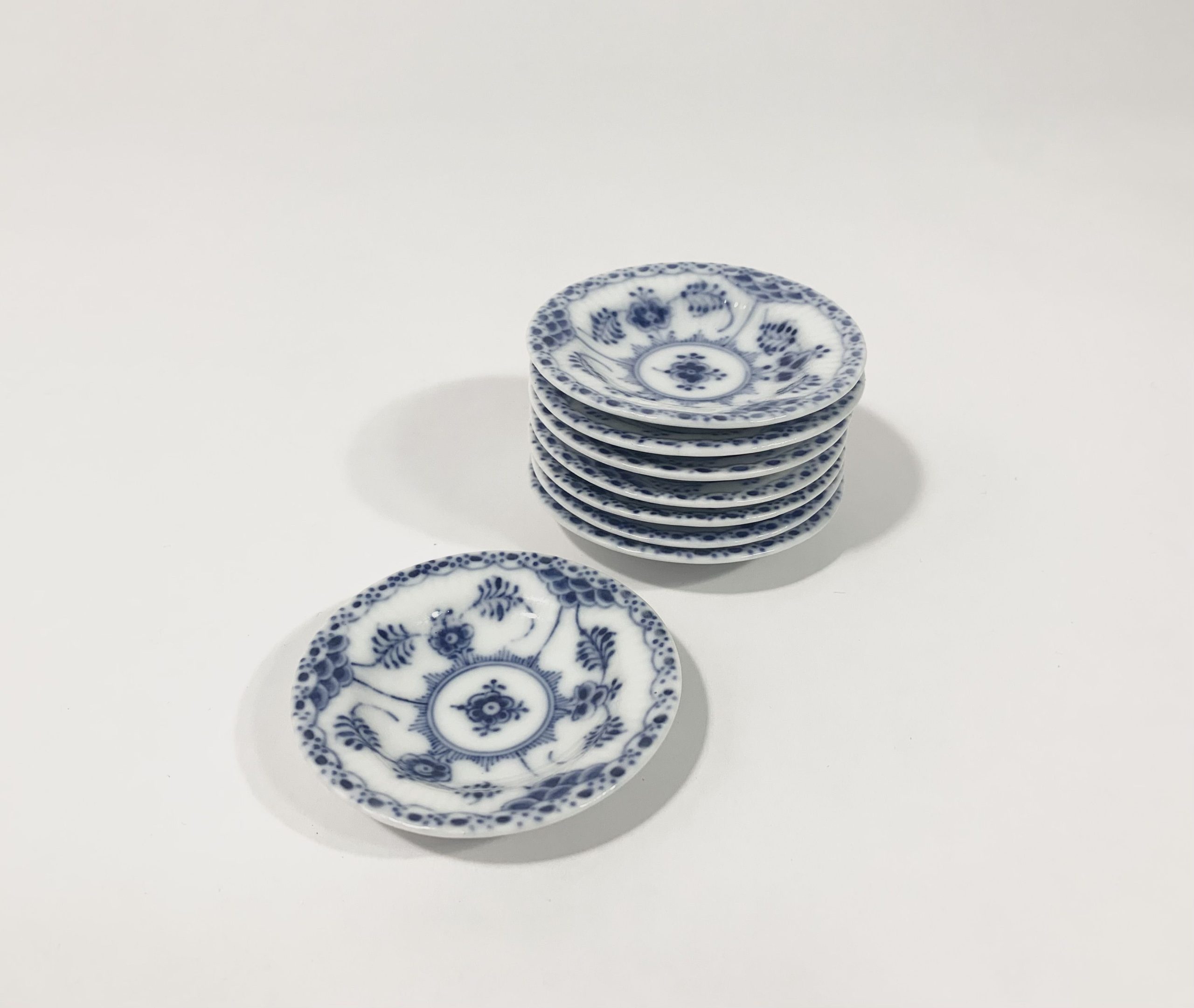 8x Royal Copenhagen Blue Fluted Half Lace 504 Butter Phat Dish 1923 - 1934