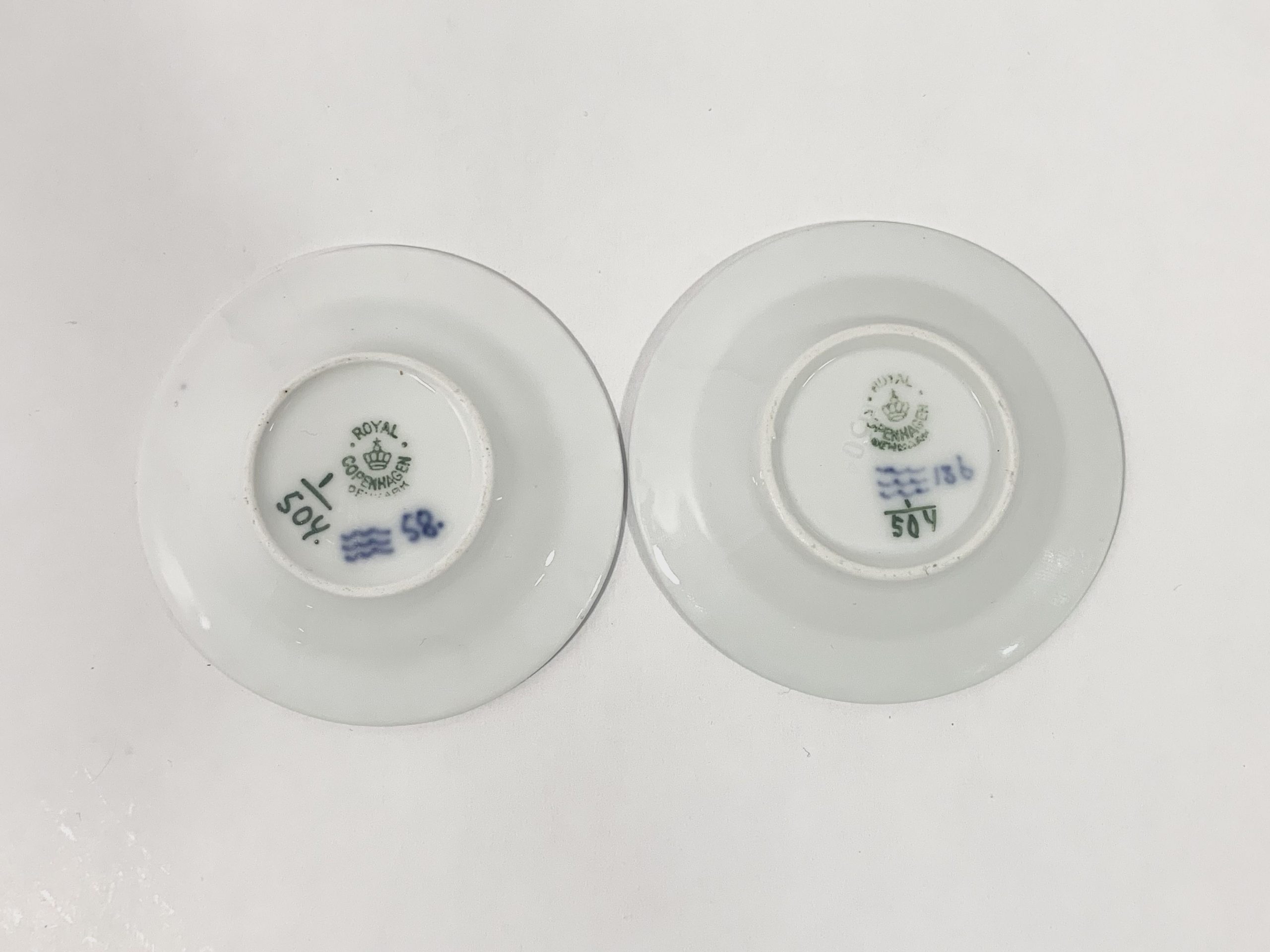 8x Royal Copenhagen Blue Fluted Half Lace 504 Butter Phat Dish 1923 - 1934
