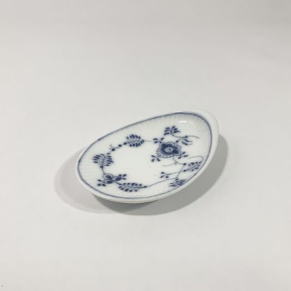 Royal Copenhagen Blue Fluted Plain 2184 Oyster Phat Dish 1923 - 1934