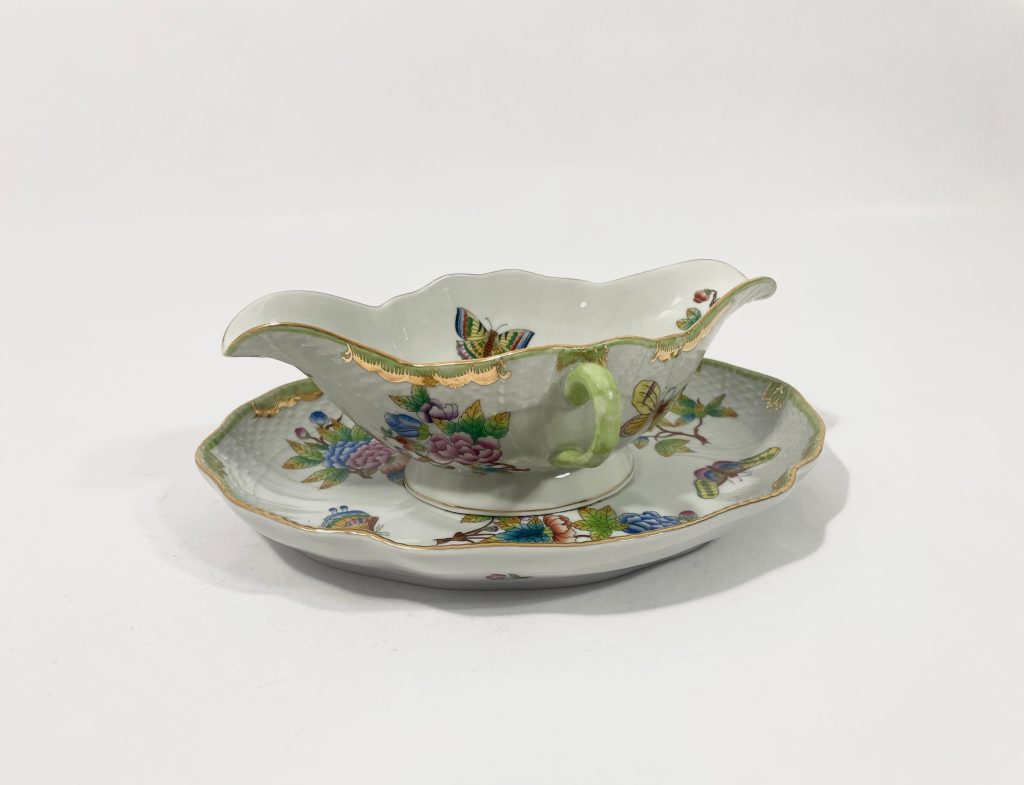Herend Queen Victoria Green Boarder 1220 Gravy Boat with 1211 Underplate 1950s