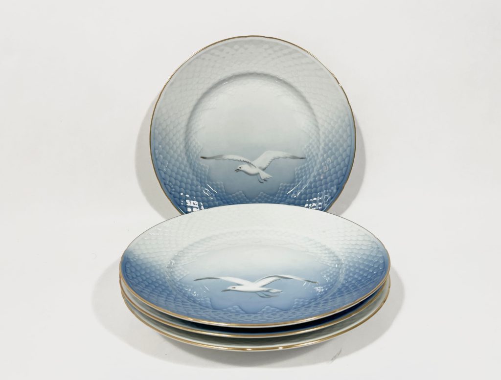 4x Bing & Grondahl Copenhagen Seagull Gold Rim Lunch Plates 21 cm