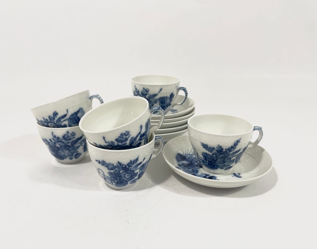 6x Royal Copenhagen Blue Flowers Curved 1549 Coffee Cups & Saucers Set