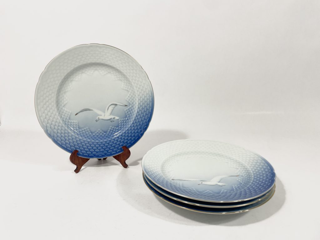 4x Bing & Grondahl Seagull Gold Rim Dinner Plates 325