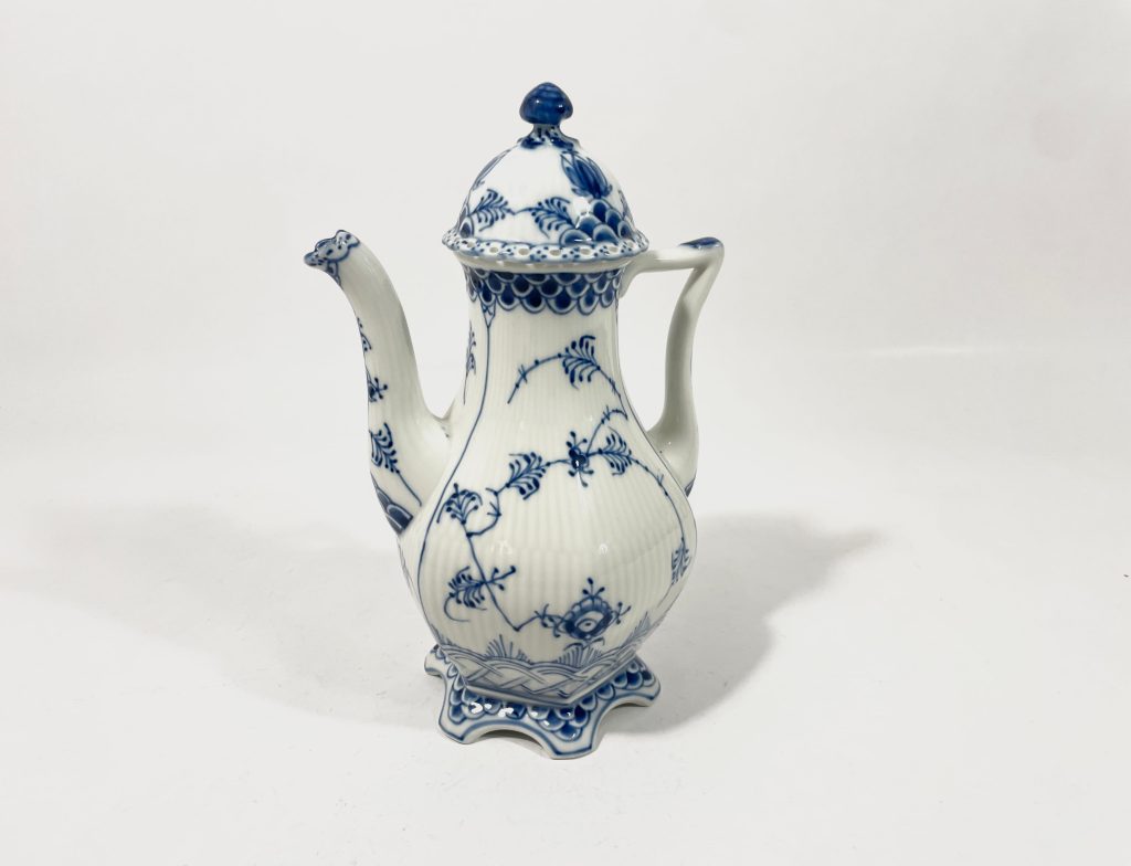 Royal Copenhagen Blue Fluted Full Lace 1202 Coffee Pot